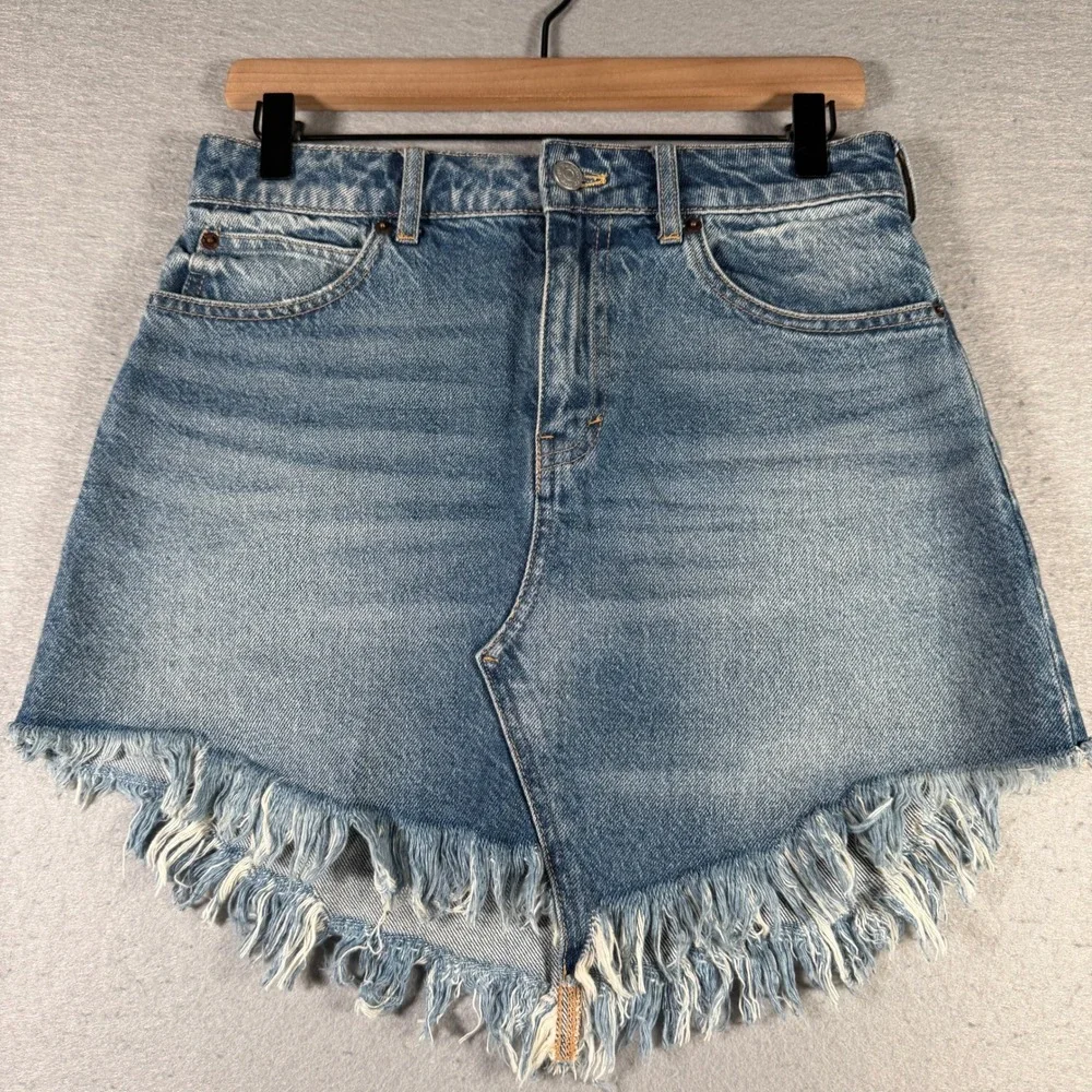 We The Free People Denim Mini Skirt Medium Wash Raw Frayed Tulip‎ Hem Size 26